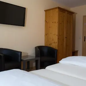 Alter Wirt Hotel Putzbrunn